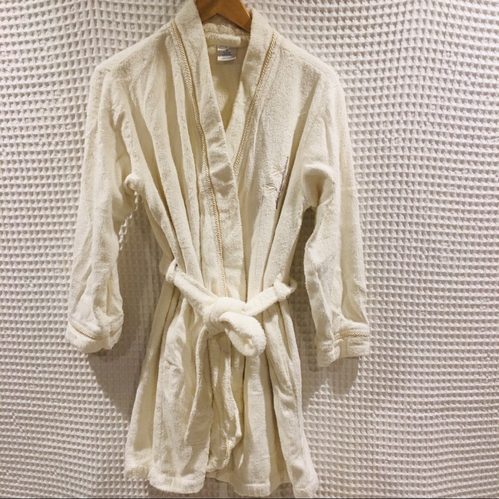 Slightly worn Cabernet cotton robe with pockets